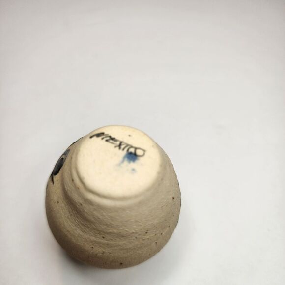 Set of 2mall Miniature Vintage Mexican Pottery Handpainted Vase with Blue Flower - Picture 6 of 10